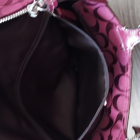 Coach est. 1941 over the shoulder purse red - Picture 8 of 12